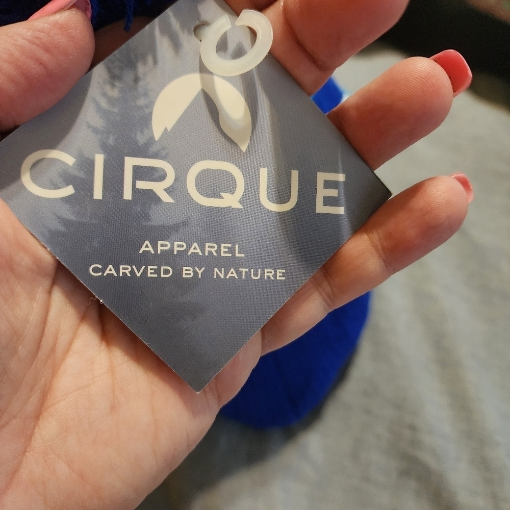U1 - Cirque Active Junky Beanie - Picture 3 of 4